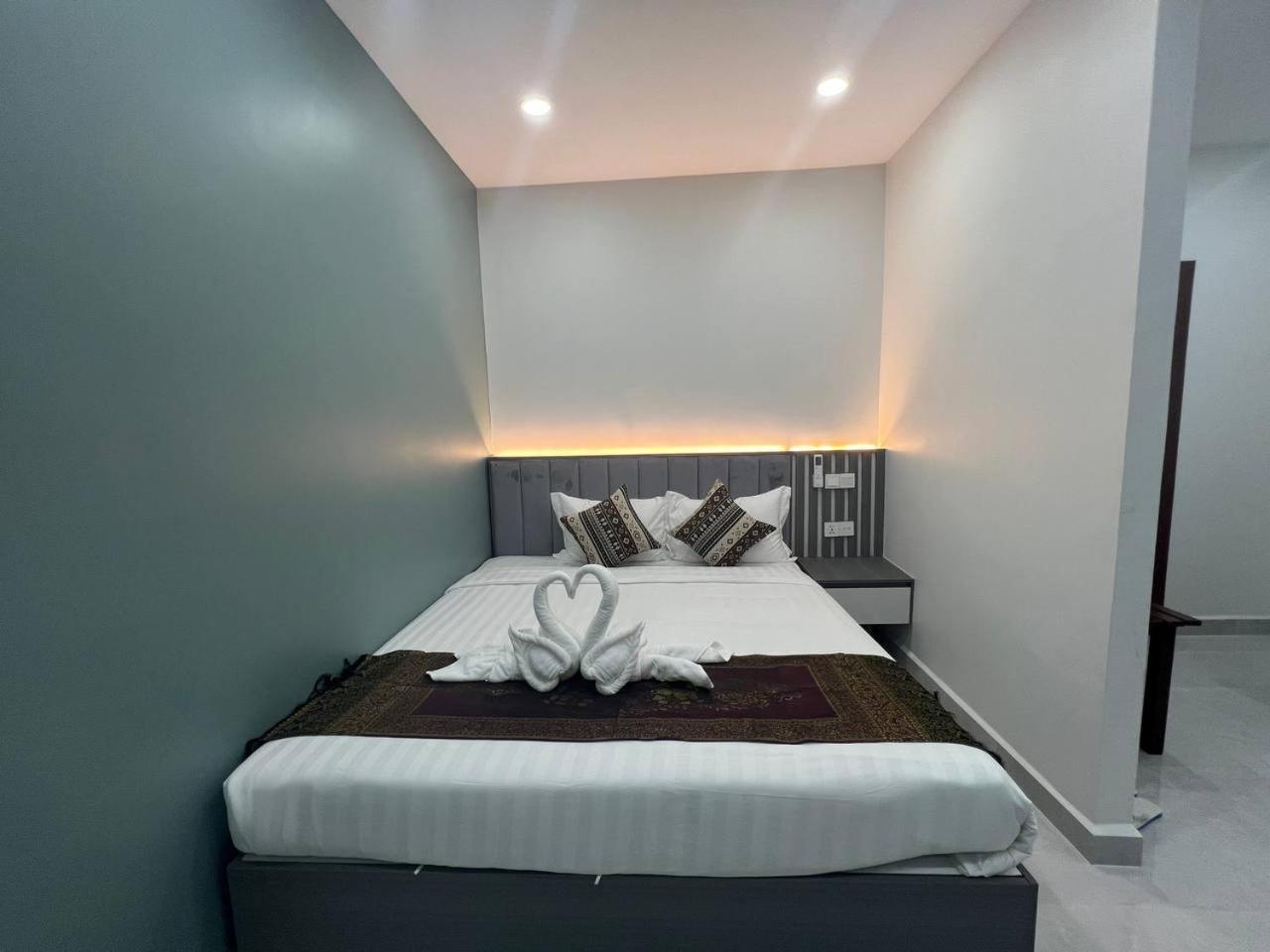C-Hotel สีหนุวิลล์ ภายนอก รูปภาพ